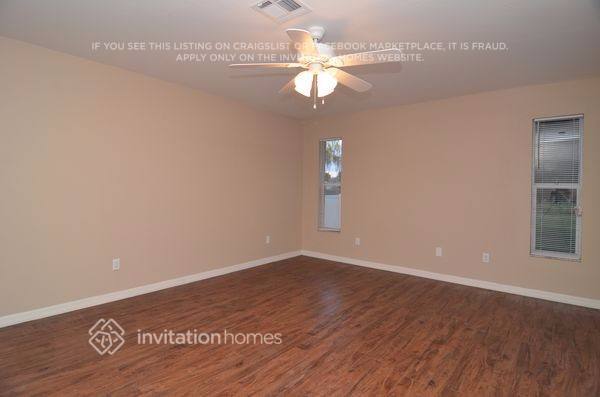 Building Photo - 137 Zenith Cir