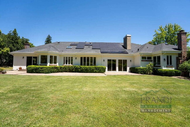 Building Photo - 121 Laurel Grove Ave