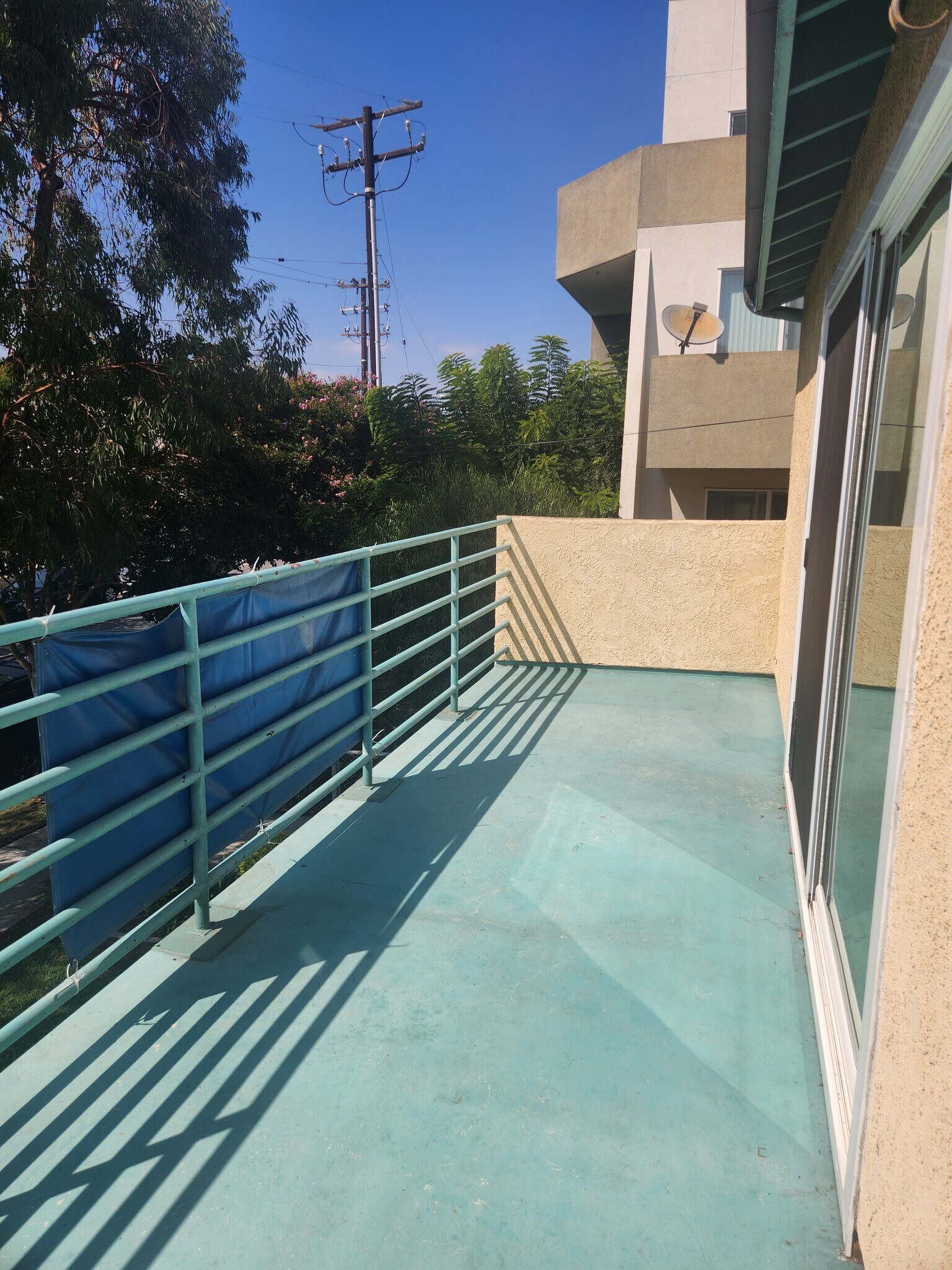 Building Photo - 1208 Roswell Ave