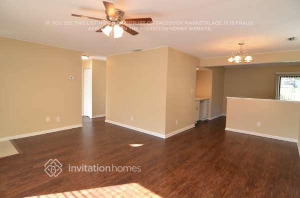 Building Photo - 2417 Devonwoode Pl