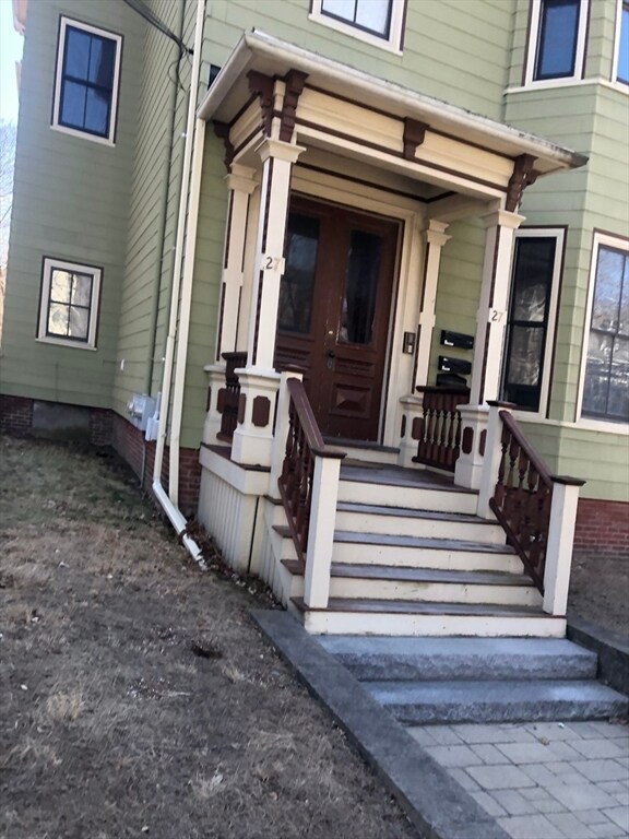 Building Photo - 27 Warren Ave