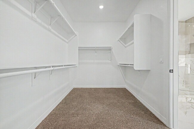 Building Photo - 6954 W Maya Way