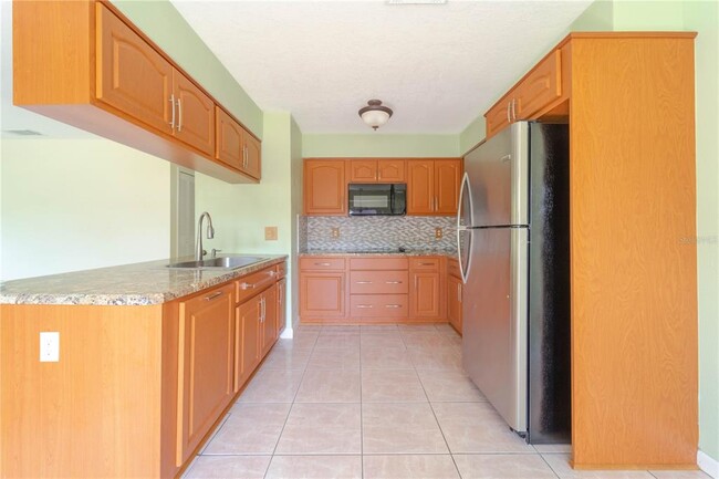 Building Photo - 3352 Netherwood Dr