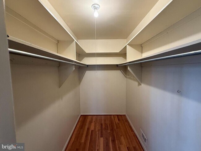 Building Photo - 12003 Skipjack Ct