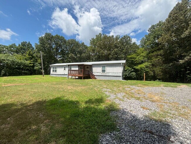 Primary Photo - 4720 Old Metal Rd