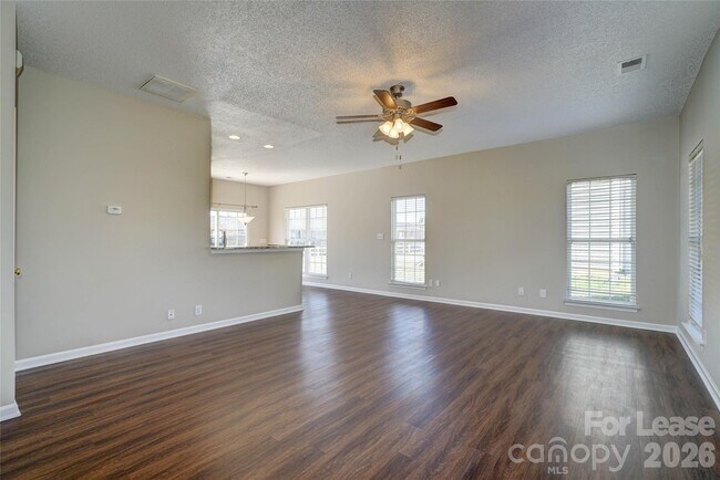 Building Photo - 2034 Wexford Way