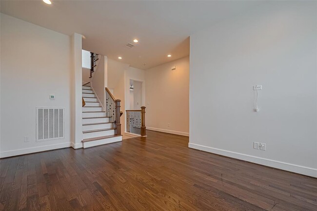 Building Photo - 9404 Glenfield Ct