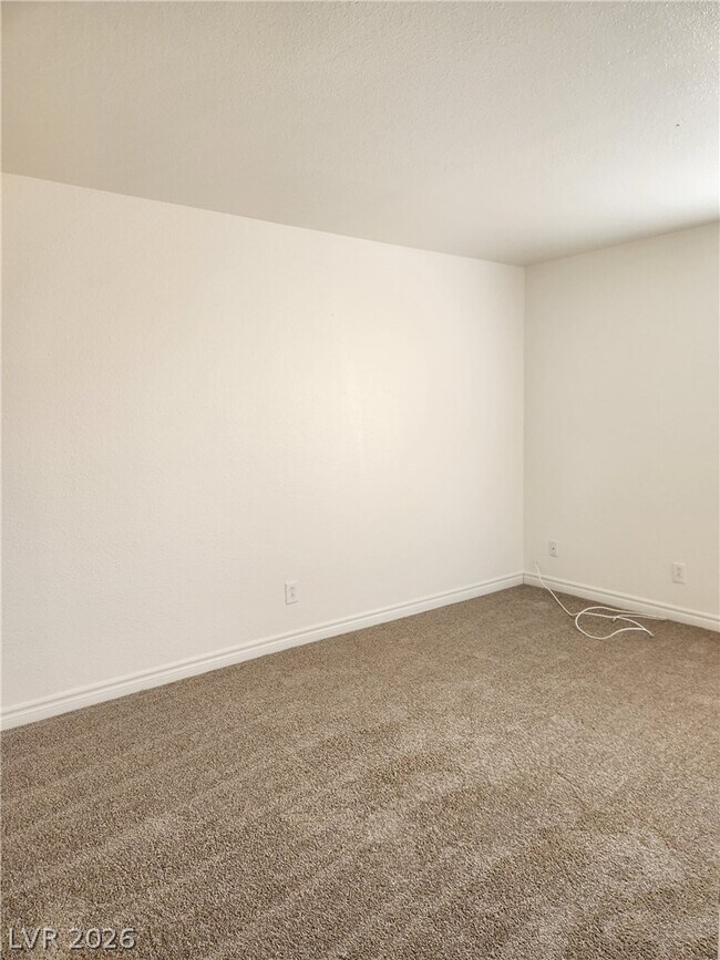 Building Photo - 5361 Indian River Dr