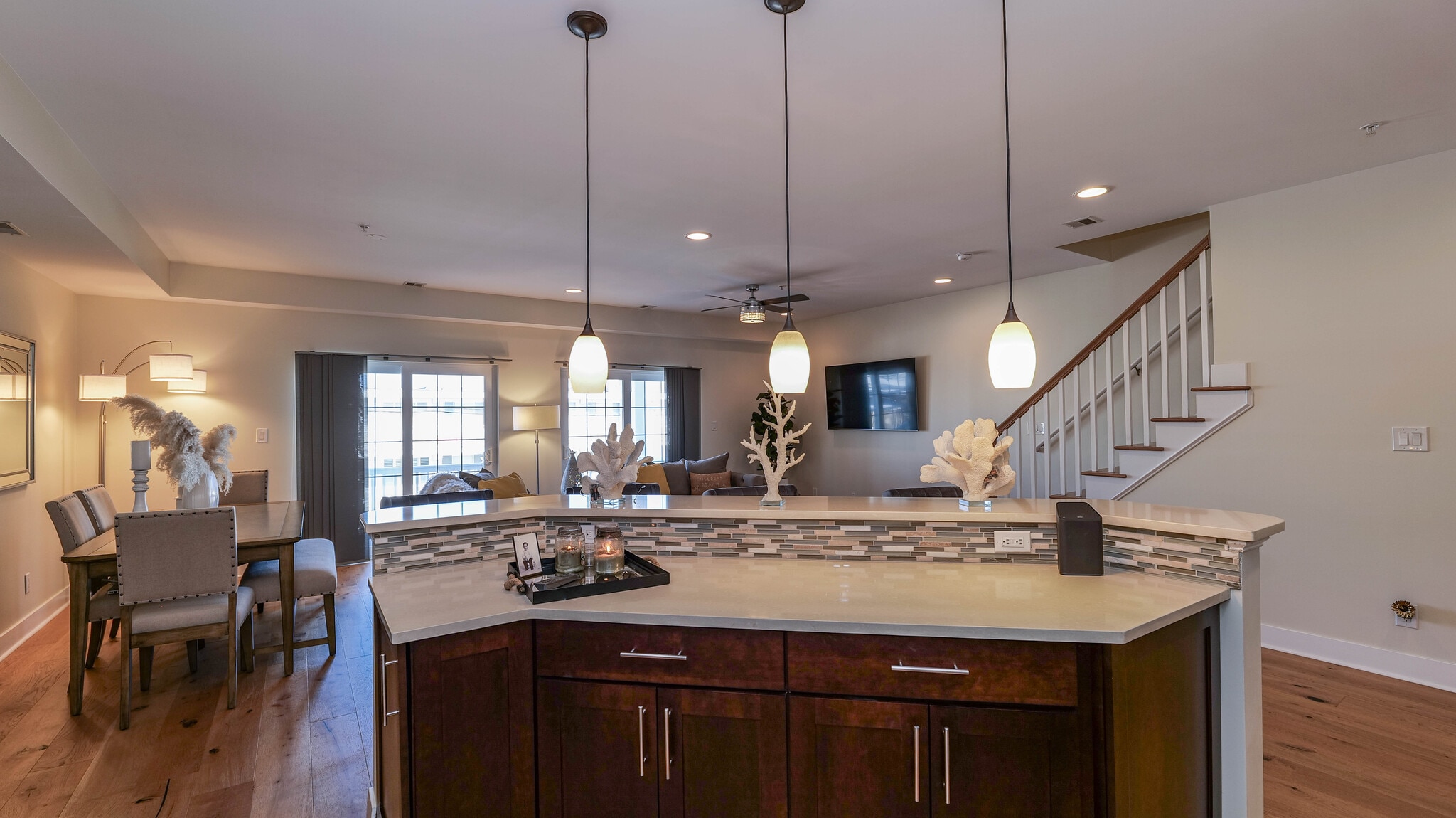 Building Photo - 210 N Madison Ave