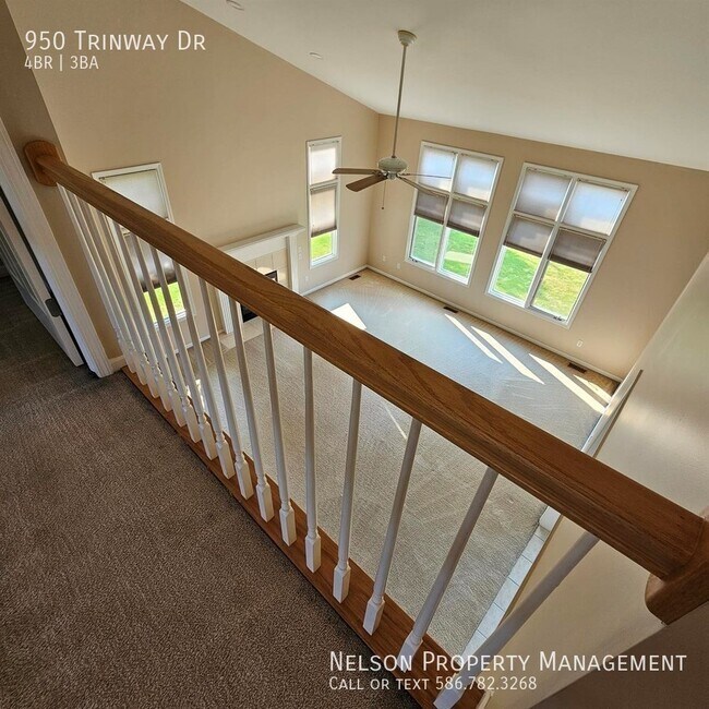 Building Photo - 950 Trinway Rd