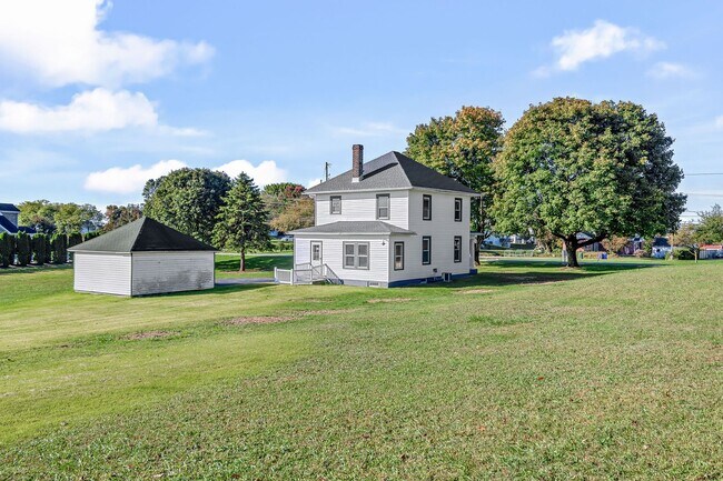 Building Photo - 206 Hershey Rd