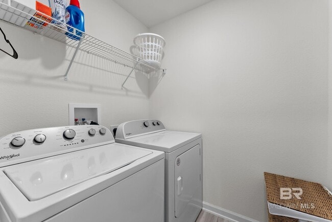 Building Photo - 15807 Laurelbrooke Lp