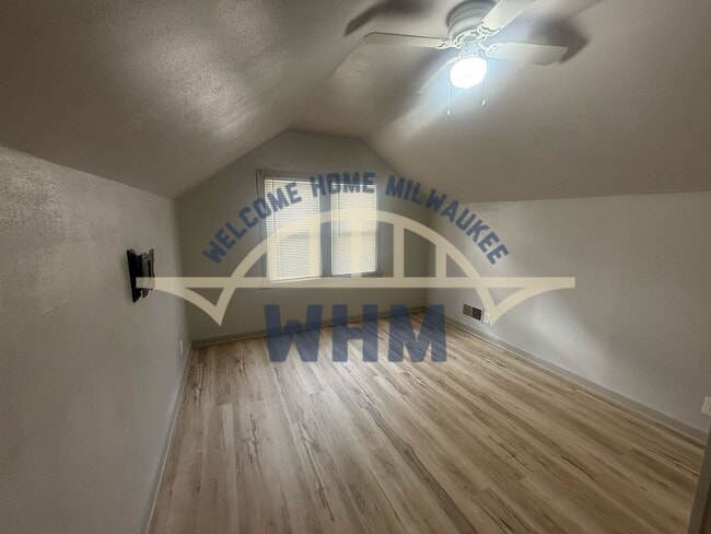 Building Photo - 3602 N 41st St