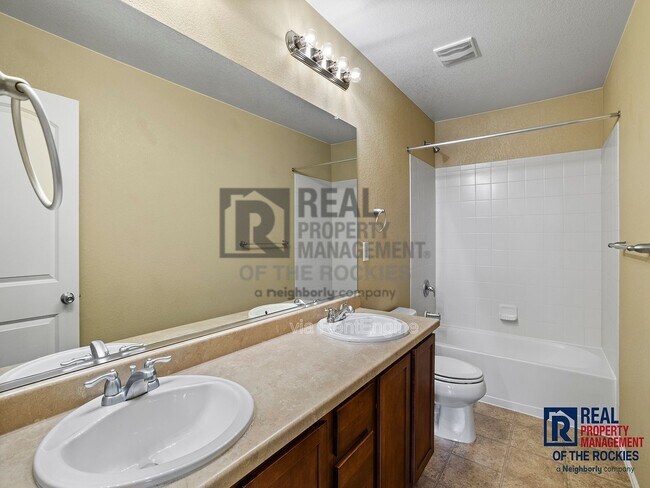 Building Photo - 1620 Kelmsley Ct