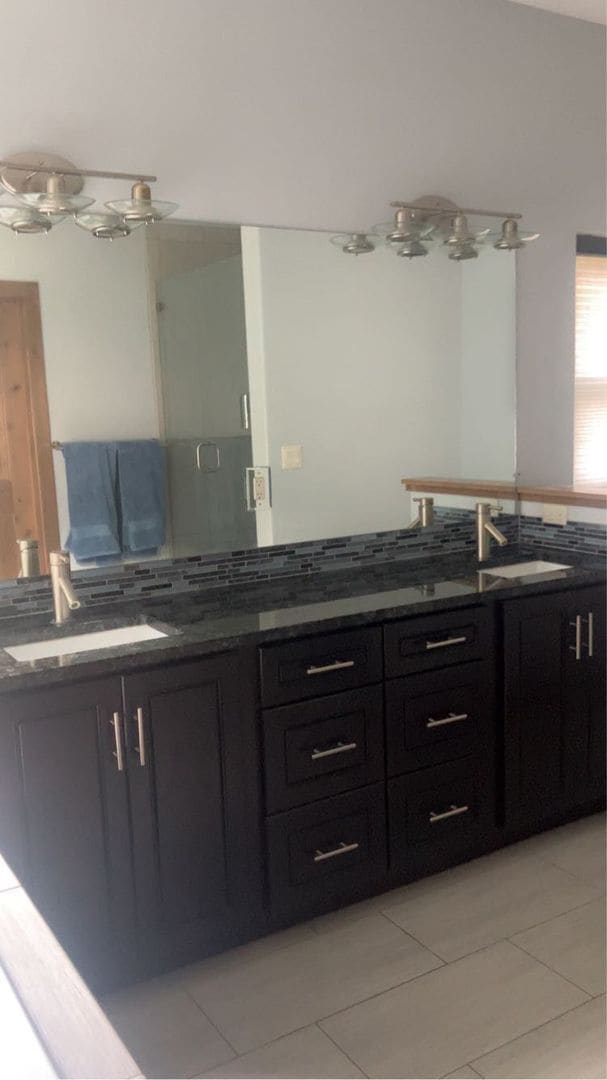 Building Photo - Luxury Living on the 7th Hole of Dalton Ra...