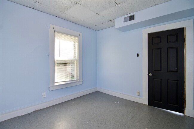 Building Photo - 425 Taylor St