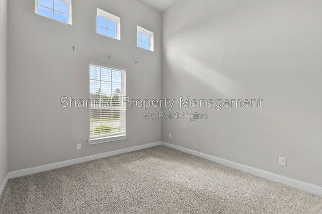 Building Photo - 28080 Woodland Bend Way