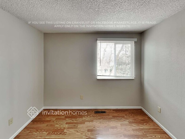 Building Photo - 5374 S Telluride Way