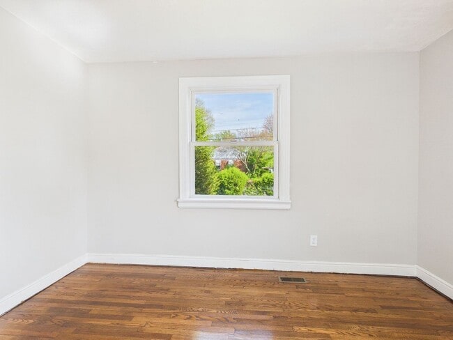 Building Photo - 3600 Pilots Ln