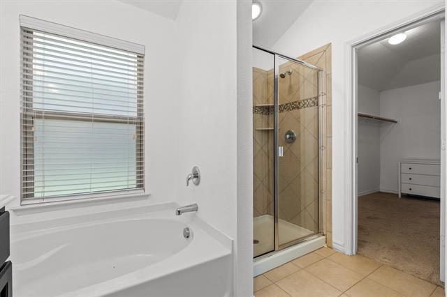 Building Photo - 8613 Vista Royale Dr
