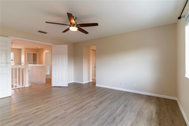 Building Photo - 1306 Banyan Way
