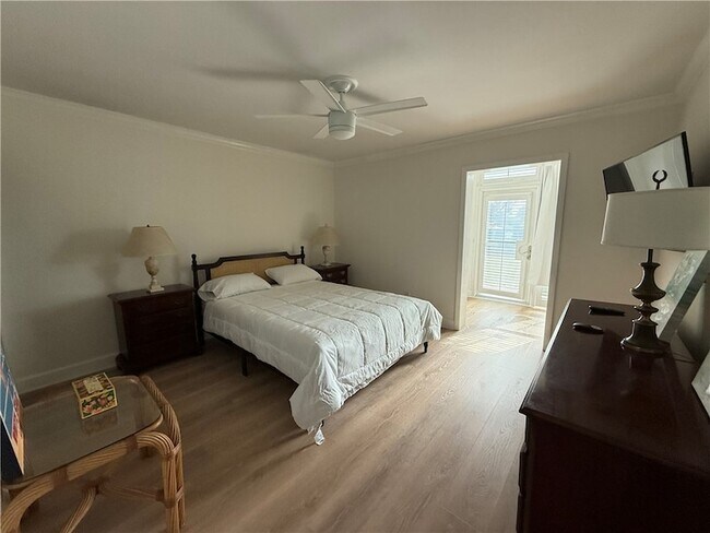 Building Photo - 18 Vista Palm Ln