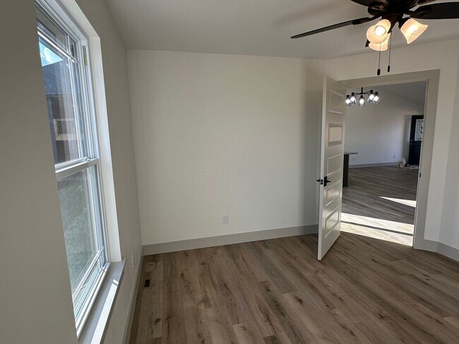 Building Photo - NEW CONSTRUCTION 5 Bed 3 Bath w/ Walk Out Basement Waynesville School District