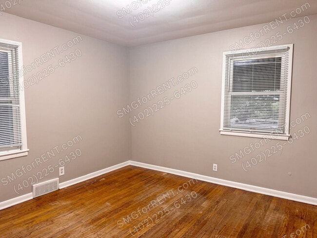 Building Photo - 2104 S 42nd St