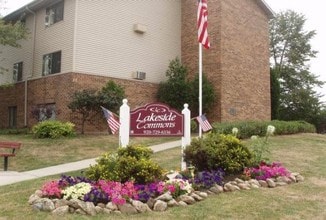 Building Photo - Winnebago County Housing