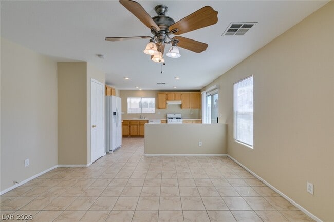 Building Photo - 1170 Orange Meadow St