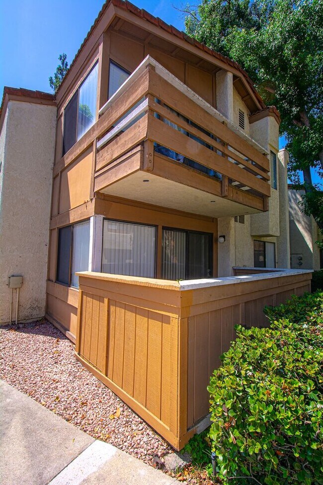 Building Photo - 22840 Hilton Head Dr