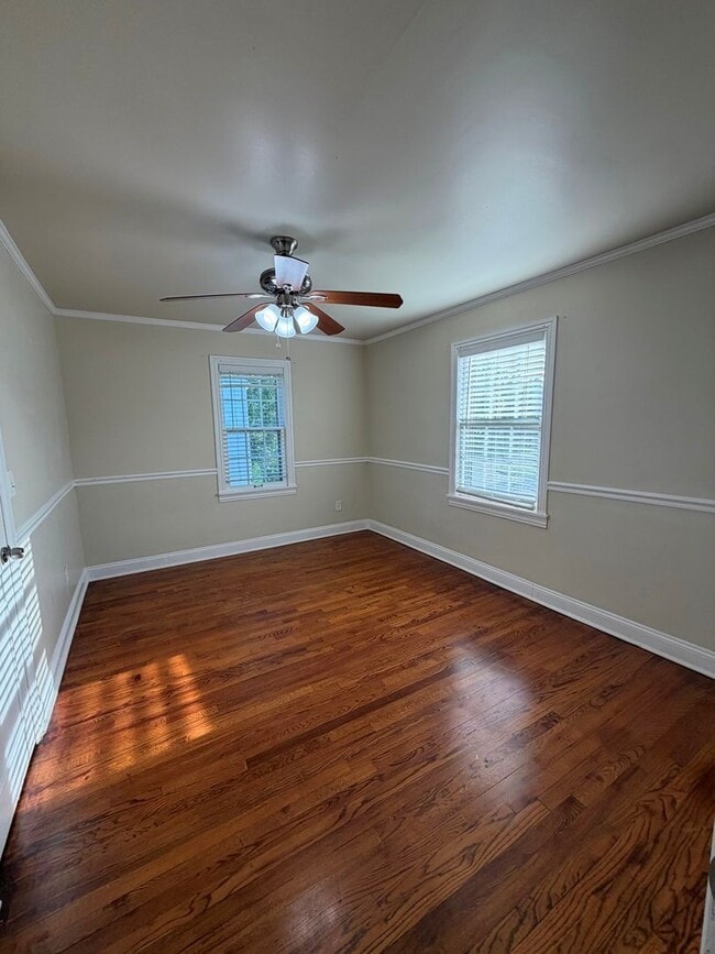 Building Photo - Renovated 2 Story, Large Lot, 3 Bedrooms and 2 1/2 bathrooms