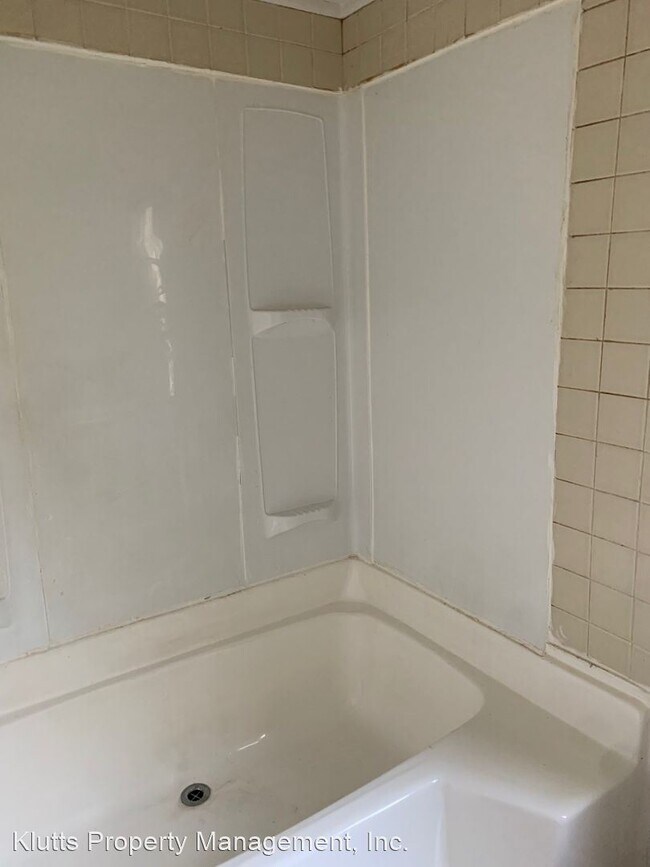 Building Photo - 2 br, 1.5 bath House - 608 John Fraley Drive