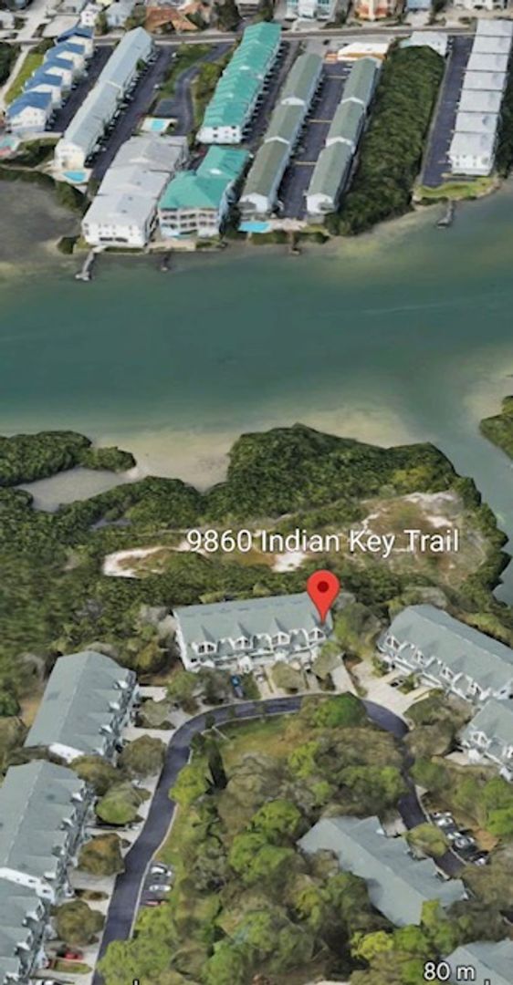Building Photo - Luxury living with an Intracoastal view and direct access to dock, marina and lift
