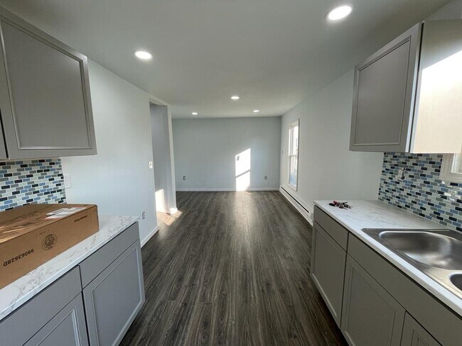 Building Photo - 120 W Owens Ave