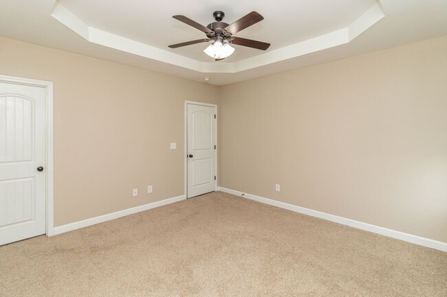 Building Photo - 210 Twilight Dr