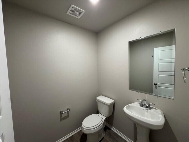 Building Photo - 14237 Babbling Brook Dr