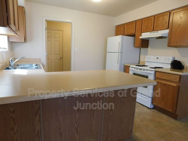 Building Photo - 434 1/2 Jornada Street