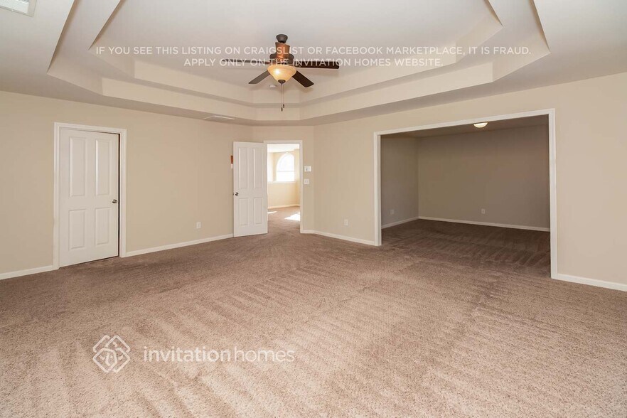 Building Photo - 4169 Kenwood Trail