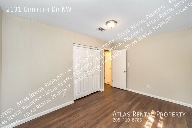 Building Photo - 2131 Griffith Dr NW