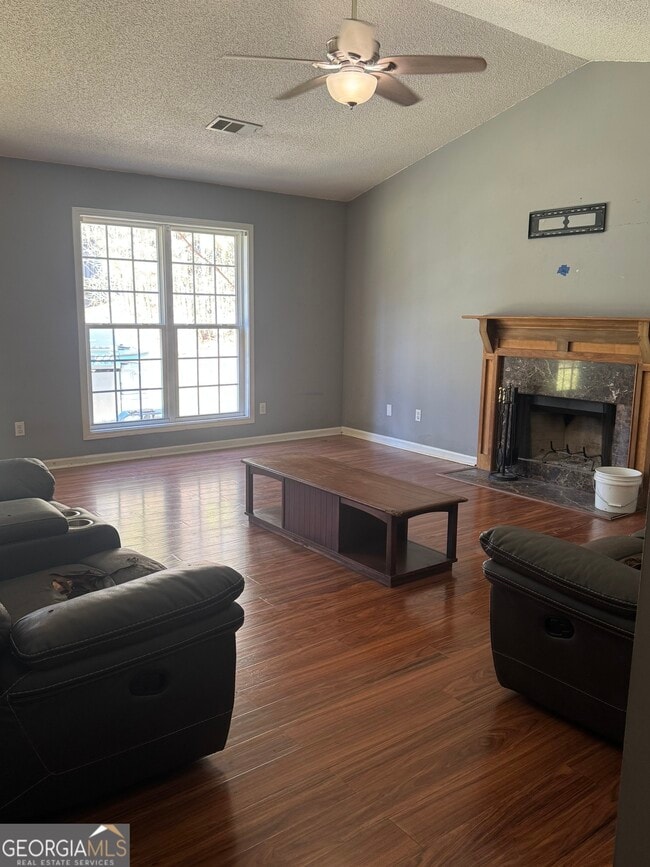 Building Photo - 1579 Madison Ct