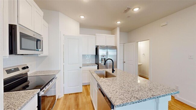Building Photo - 2907 Parks Mccoy Ln