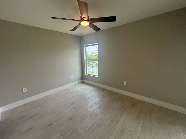 Building Photo - Brand new construction never lived in 4/3