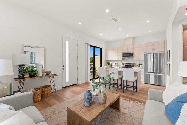 Building Photo - Charming-newly constructed, 2-Bed/2-Bath Home for Rent in San Diego! Only $3,995/mo!