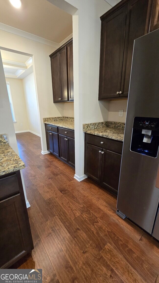 Building Photo - 13106 Vista Dr SE