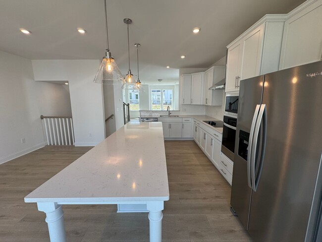 Building Photo - Beautiful New Construction, Three Story To...