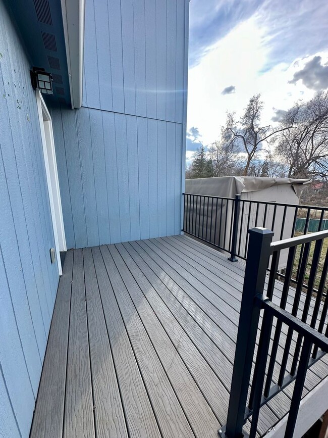 Building Photo - 1 Month FREE! Newer 3BD/2BA w/ Garage, Fenced Yard & A/C