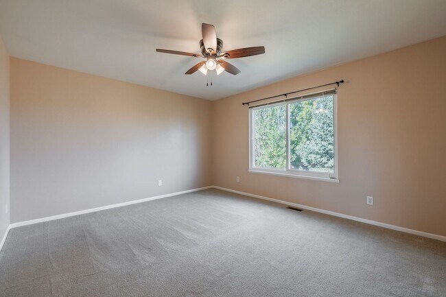 Building Photo - Beautiful 4 bedroom 2-story home in 80925