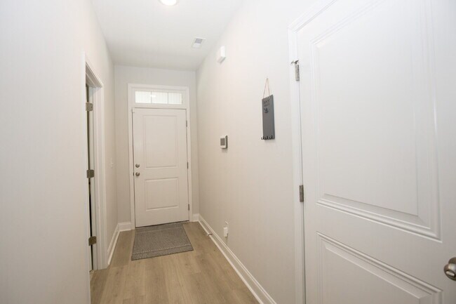 Building Photo - 125 Lancashire Ln