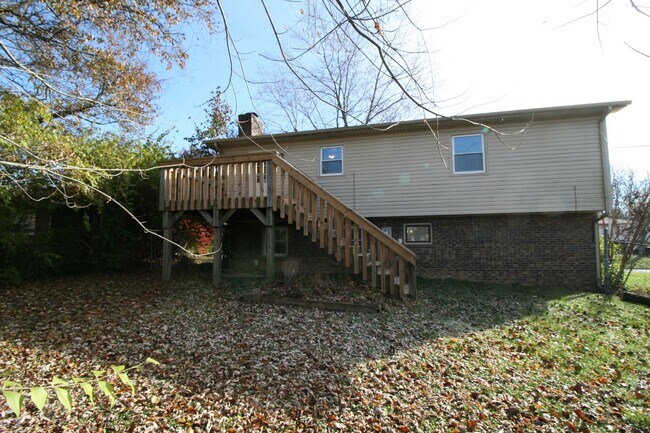 Building Photo - Welcome to East Hills      260218